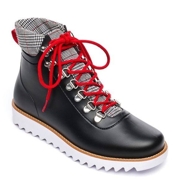 Bernardo Winnie High-Top Rain Hiker boots in black - Picture 2 of 4